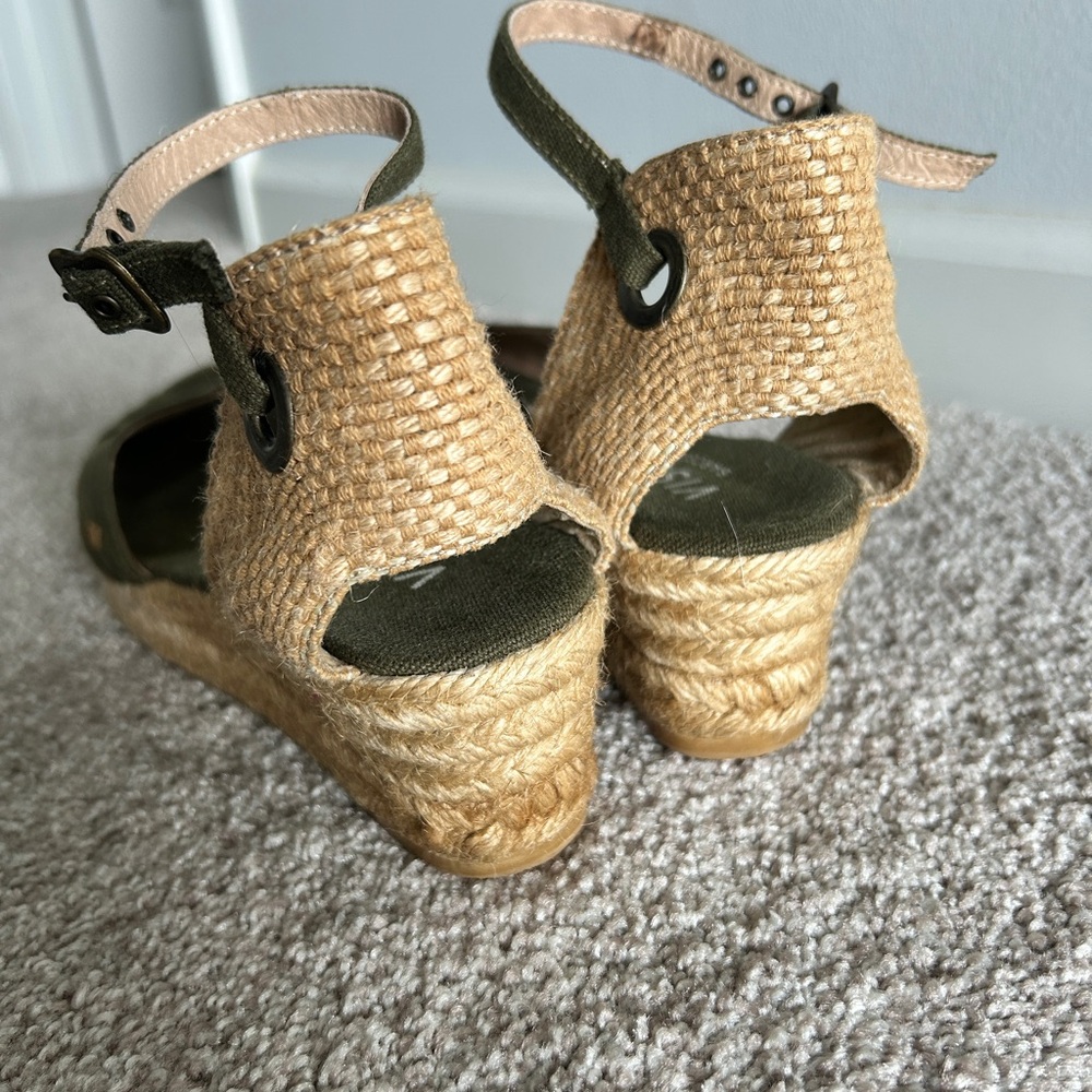 Viscata Pubol Espadrille Sandals in Olive Green - Picture 4 of 4